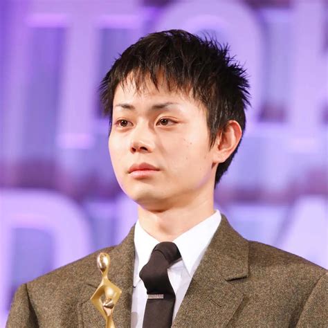 鷲鼻 芸能人 男|鼻の形が魅力的な20代イケメン俳優 ...